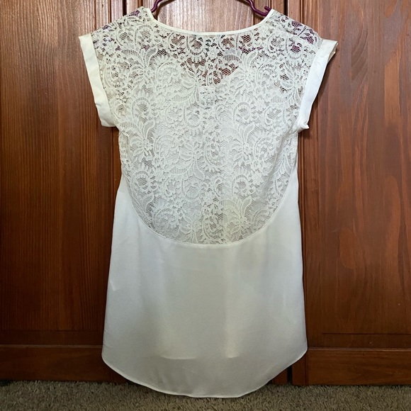 Express Elegant Sleeveless Lace Top - Picture 2 of 7